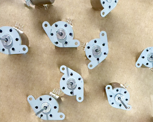 小电机电阻焊接